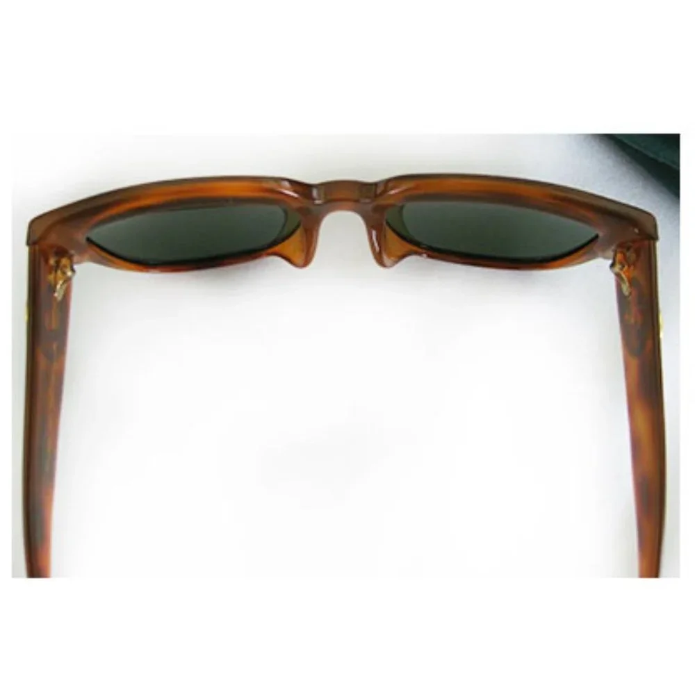 GUCCI Gold logo sunglasses